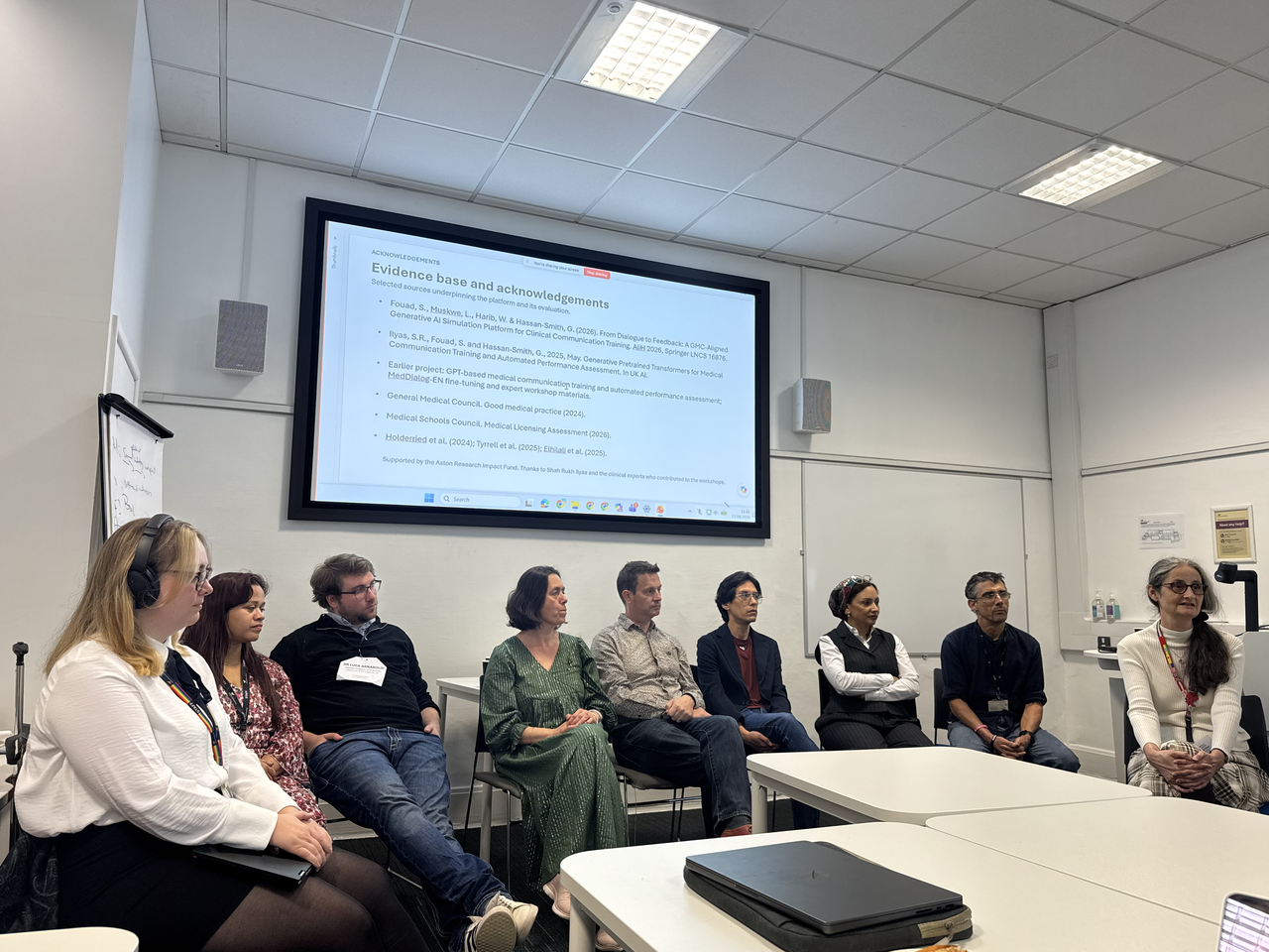 Giorgio Morales in the first discussion panel